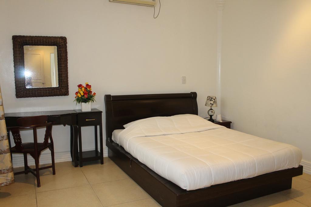 Prince Hotel Angeles Esterno foto
